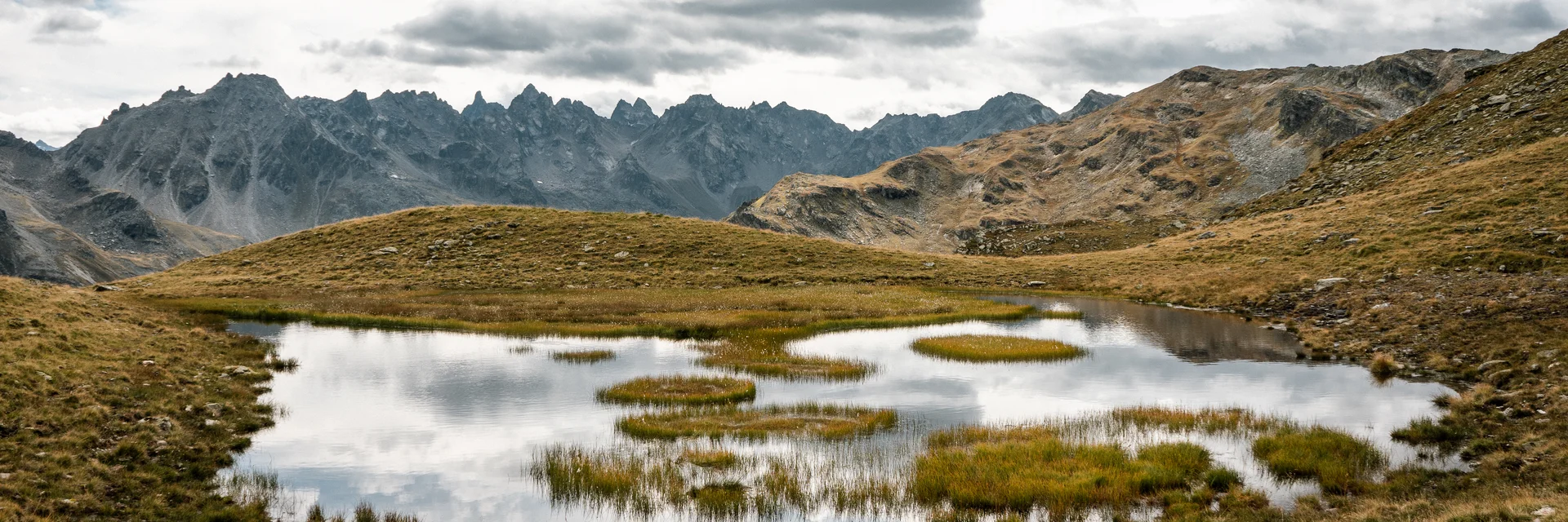 Die Natur beim Wandern entlang des Madrisella Gipfelweges in der Silvretta Montafon.  | © Silvretta Montafon - Vanessa Strauch