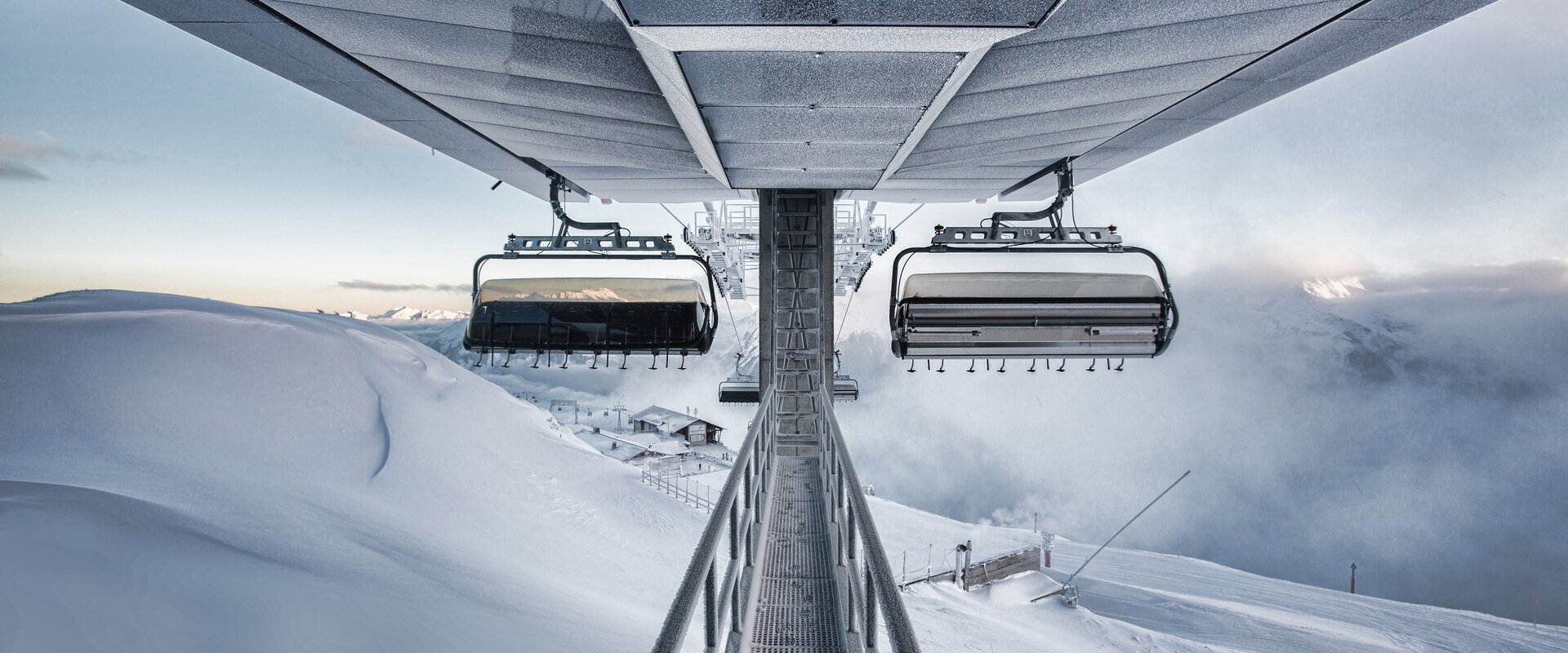 Silvretta Bahn - Silvretta Montafon | © Silvretta Montafon - Stefan Kothner Eine Bahn schwebt auf den Berg hoch in wunderschöner Winterlandschaft in der Silvretta Montafon | © Silvretta Montafon - Stefan Kothner