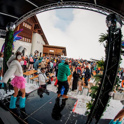 Party bei der Dutchweek in der Nova Stoba in der Silvretta Montafon.. | © Silvretta Montafon - Timmengerink