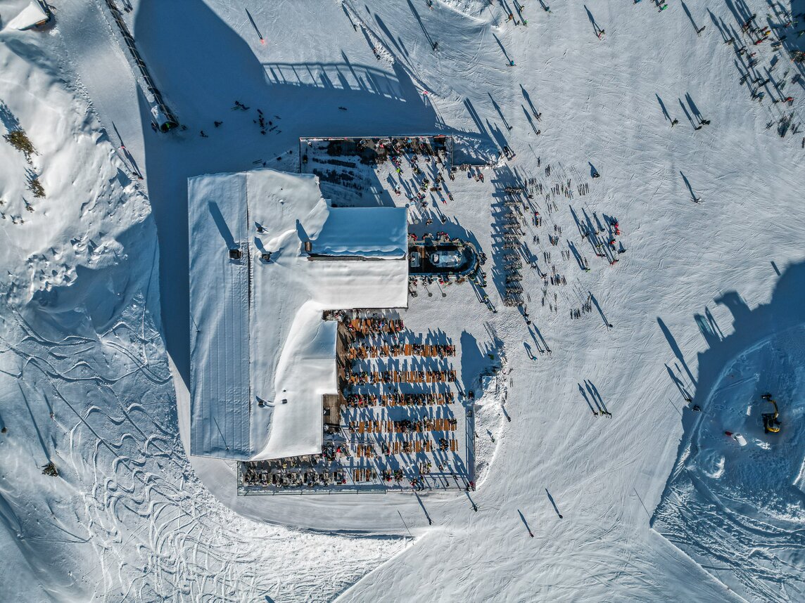 Die Ansicht von oben auf die Bella Nova an der Valisera Bahn Bergstation in der Silvretta Montafon. | © Silvretta Montafon - Vanessa Strauch