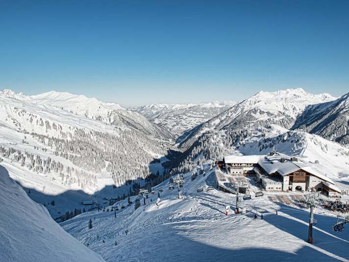 Die verschneite Nova Stoba im Winter in der Silvretta Montafon. | © Silvretta Montafon - Daniel Zangerl