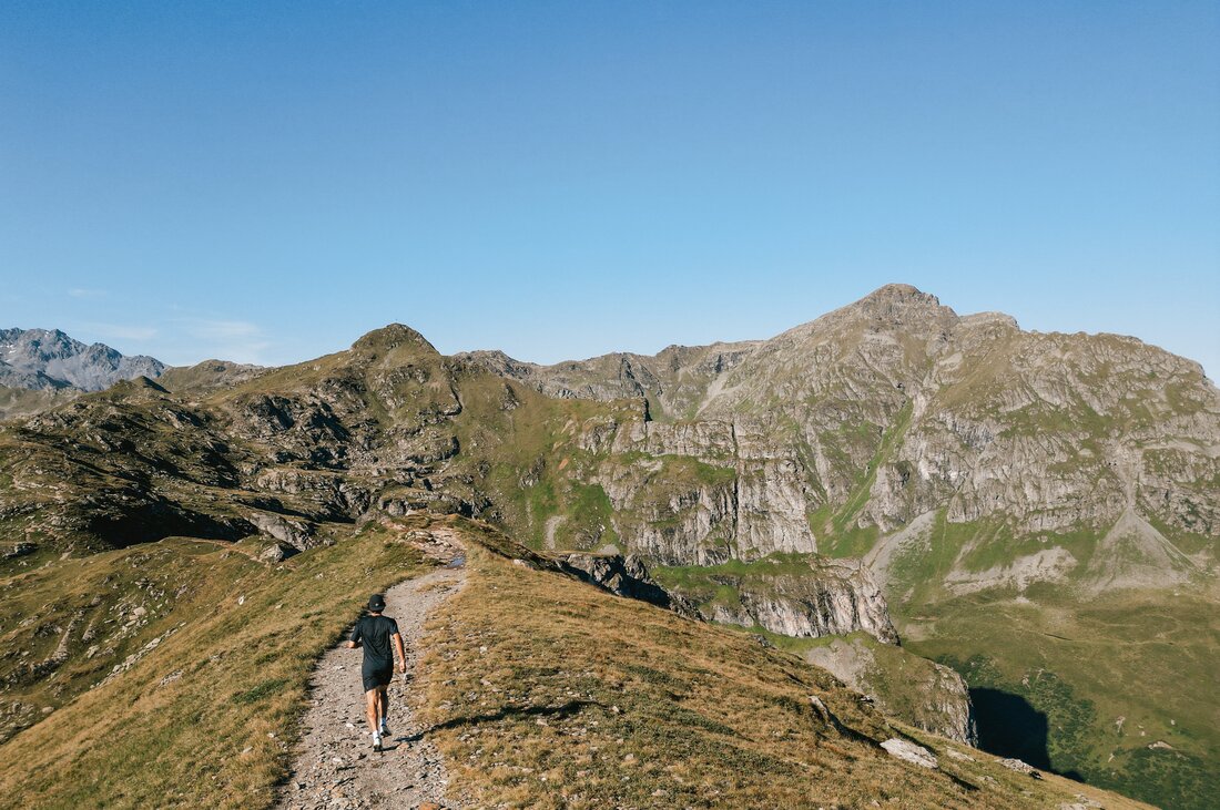 Ein Trailrunner in der Silvretta Montafon  | © Silvretta Montafon - Vanessa Strauch 